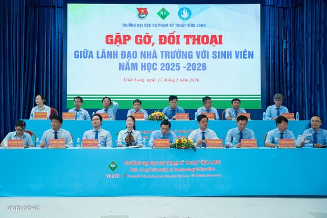 gap-go-doi-thoai-giua-lanh-dao-nha-truong-voi-sinh-vien-nam-hoc-2025-2026